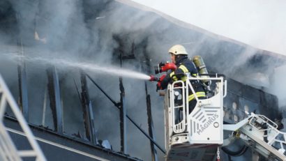 Incendiu la un hotel din Dej [UPDATE]