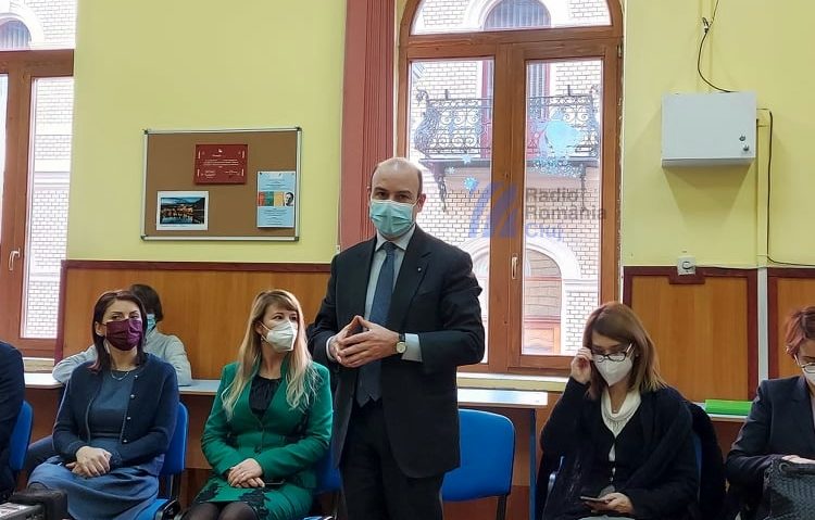 Ambasadorul Italiei, în vizită la Colegiul Național „George Barițiu” [FOTO]