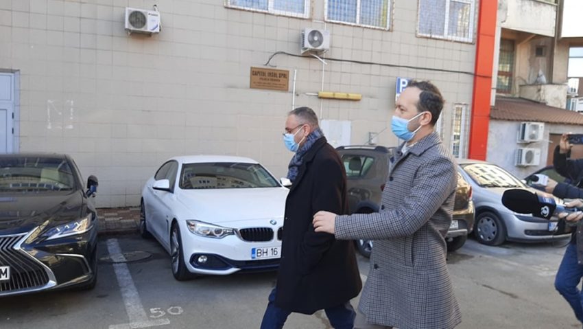 Profesorul care a fraudat concursul de director dă în judecată Inspectoratul Școlar Bihor