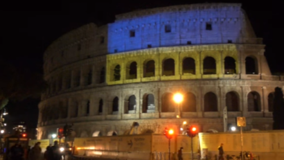 Colosseumul, iluminat în culorile steagului ucrainean