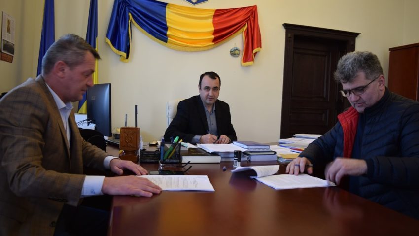 SIGHET – A fost semnat contractul pentru reabilitarea străzii Constantin Dobrogeanu Gherea