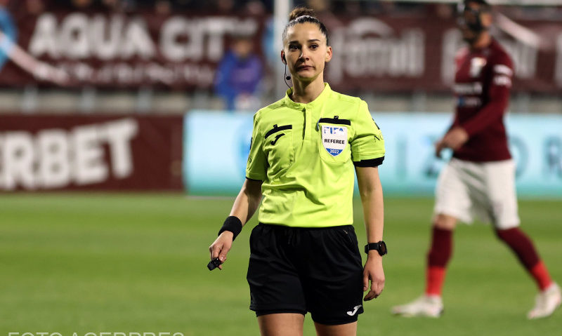 O româncă va arbitra la centru meciuri de fotbal din Campionatul european feminin