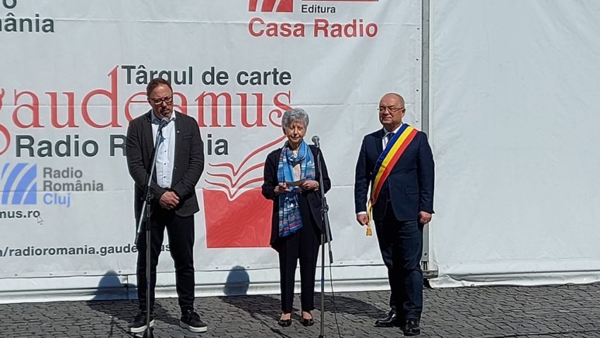 Soare, cald și multă lume la deschiderea oficială a Târgului Gaudeamus de la Cluj [AUDIO]