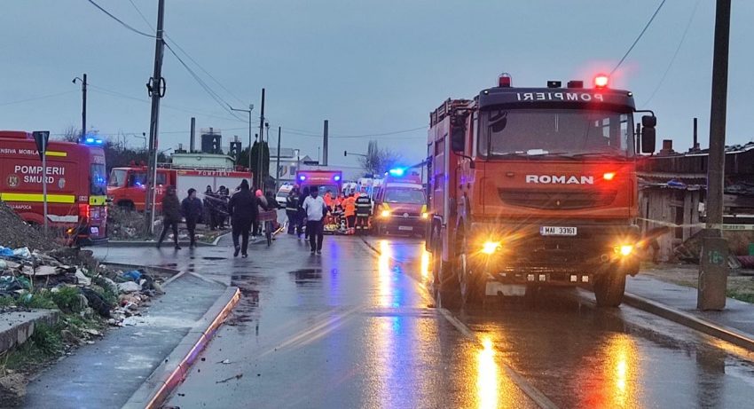 Patru copii şi doi adulţi au murit în incendiul de azi-noapte