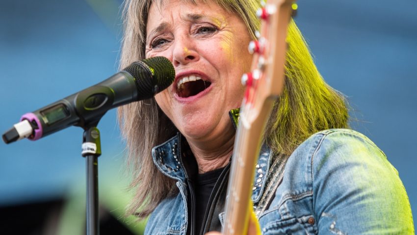 Personalitatea zilei: Suzi Quatro [VIDEO]