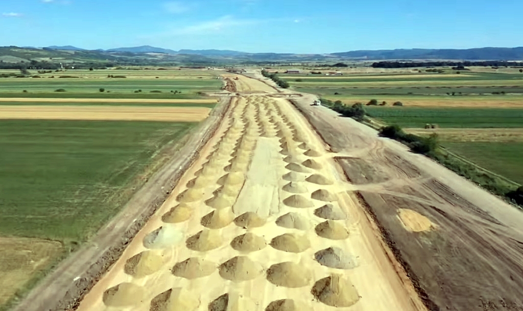 Autostrada amânată