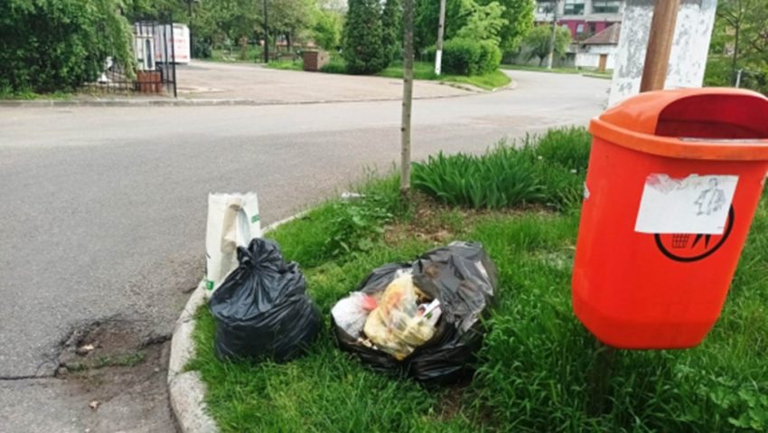 Amenzi pentru orădenii care depozitează gunoaie pe domeniul public