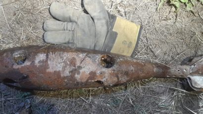 Bombă neexplodată, descoperită de un bihorean aflat la scăldat