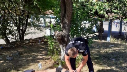 Bărbat găsit spânzurat de un copac, salvat la timp de doi polițiști maramureșeni