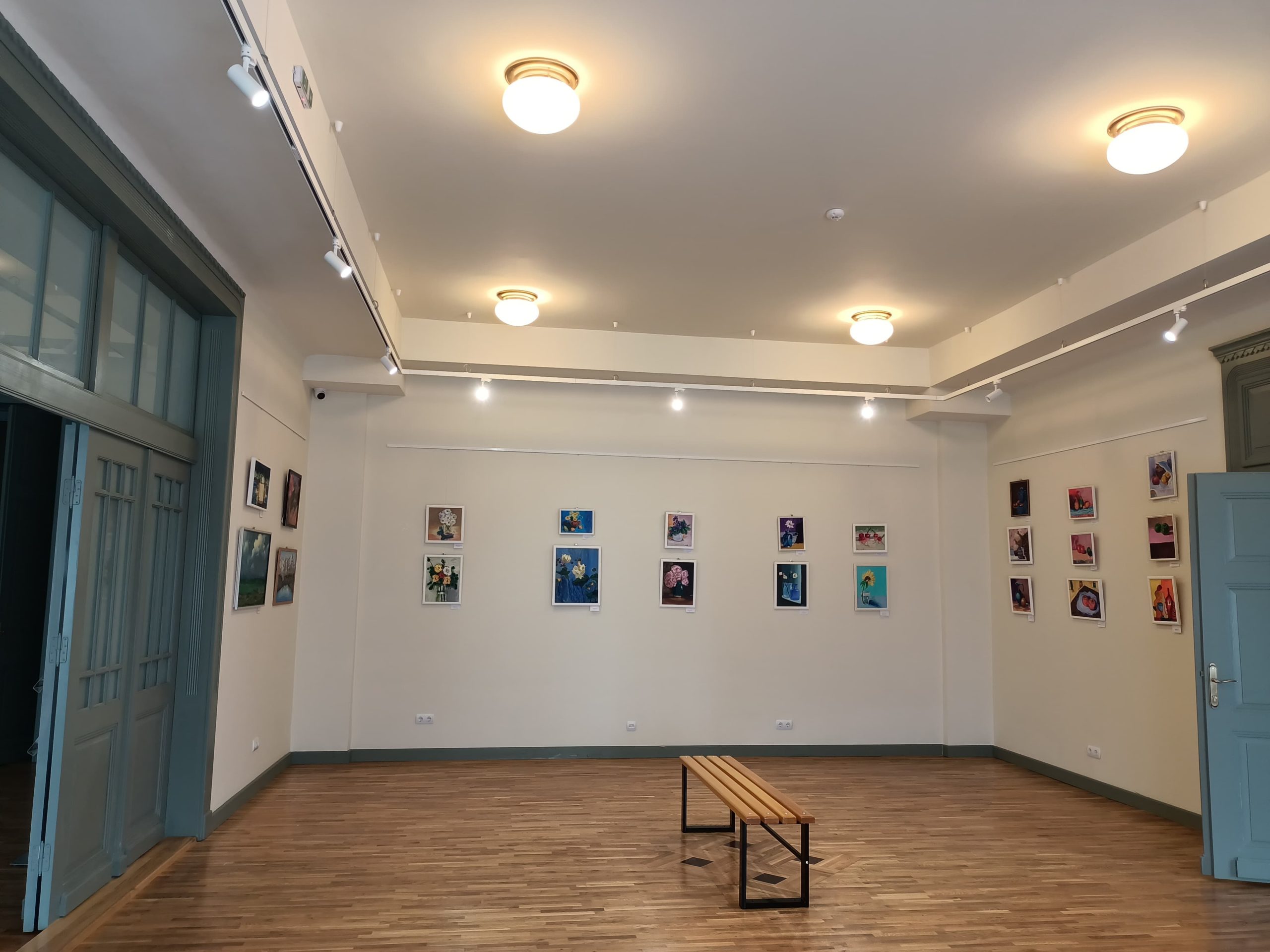 SIGHET – Expoziție de pictură a atelierului De L’Arte/AUDIO