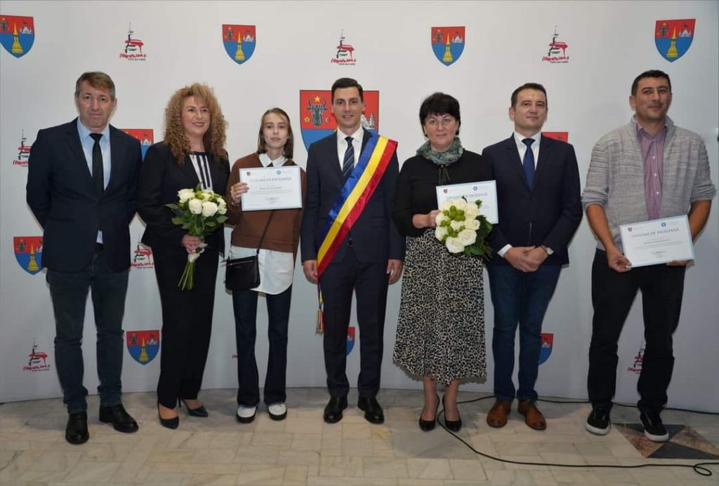 Maramureș – Elevii de 10 la Evaluarea Națională și Bacalaureat, premiați de Consiliul Județean