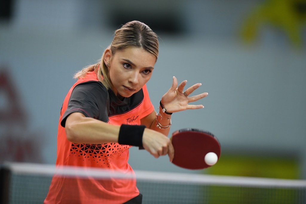 Bernadette Szocs, învinsă la CE individuale de tenis de masă