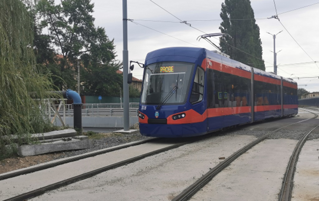 18 noi tramvaie pentru Oradea