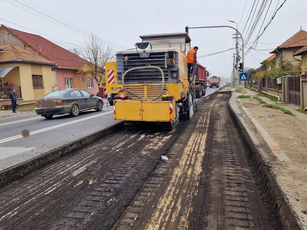 Alba Iulia: S-au demarat lucrările de modernizare a infrastructurii rutiere