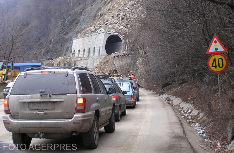 Valea Oltului se închide timp de o lună