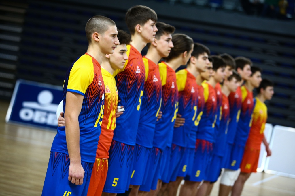 Selecţionata U17 a României joacă pentru locurile 5-7 la Campionatul European de volei masculin