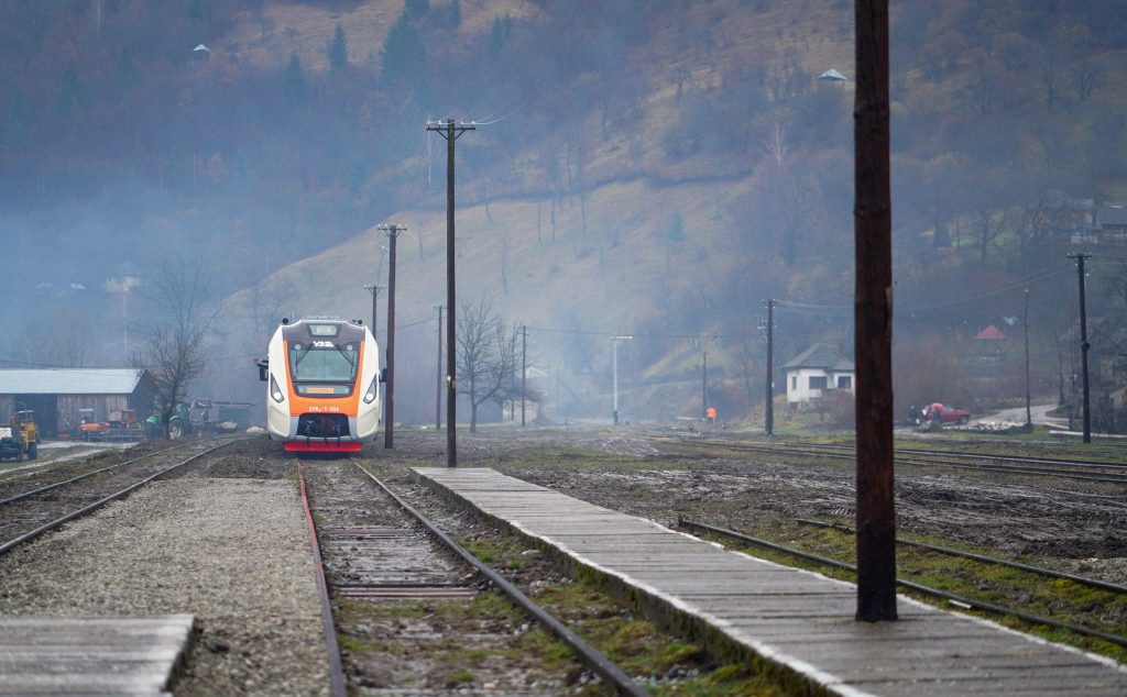 Doi bărbați, găsiți morți pe liniile de tren