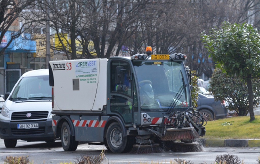 Campanie de igienizare și întreținere a spațiului public din Oradea