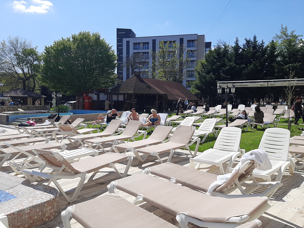 Turiștii au luat cu asalt stațiunile Băile Felix și 1 Mai! [FOTO]