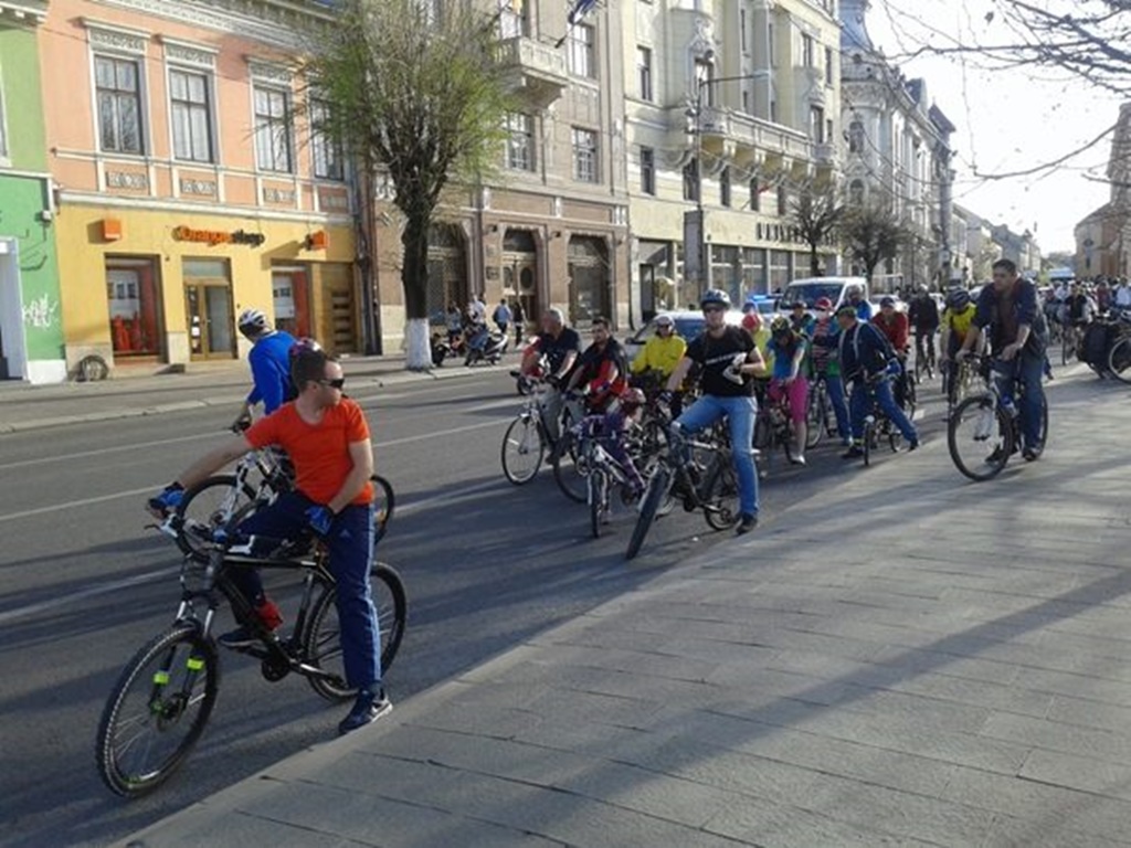 Semafoare dedicate bicicliștilor