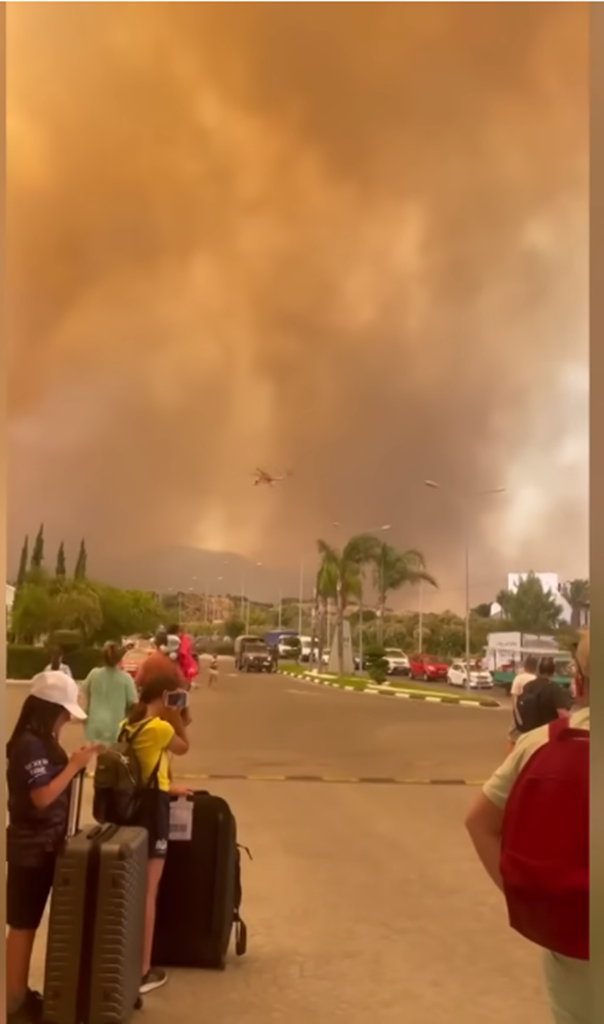 Incendiile din Rhodos par scăpate de sub control [AUDIO/ UPDATE]