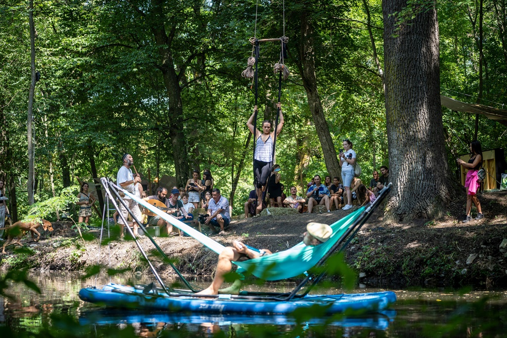 Risipa nu e bună, spune Zaiafet pe Lună [AUDIO/ FOTO]