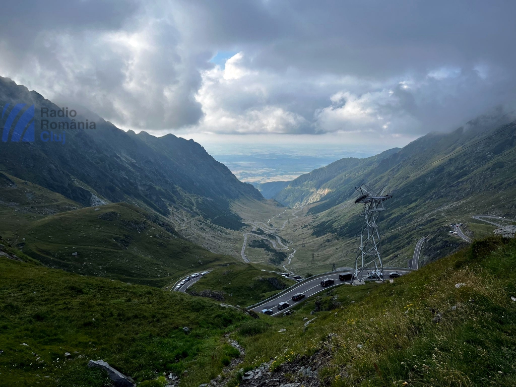 Transalpina și Transfăgărășanul vor rămâne deschise atât timp cât vremea va fi bună