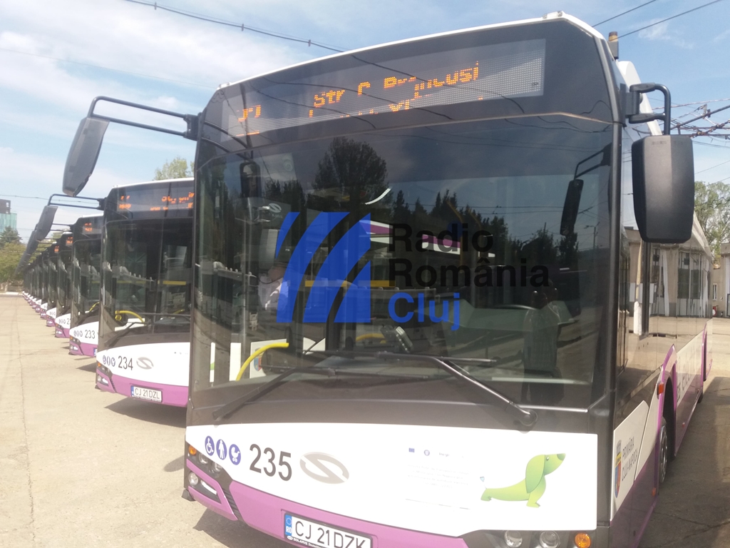 Transport gratuit pentru elevii din zona metropolitană care învață la școli din Cluj-Napoca