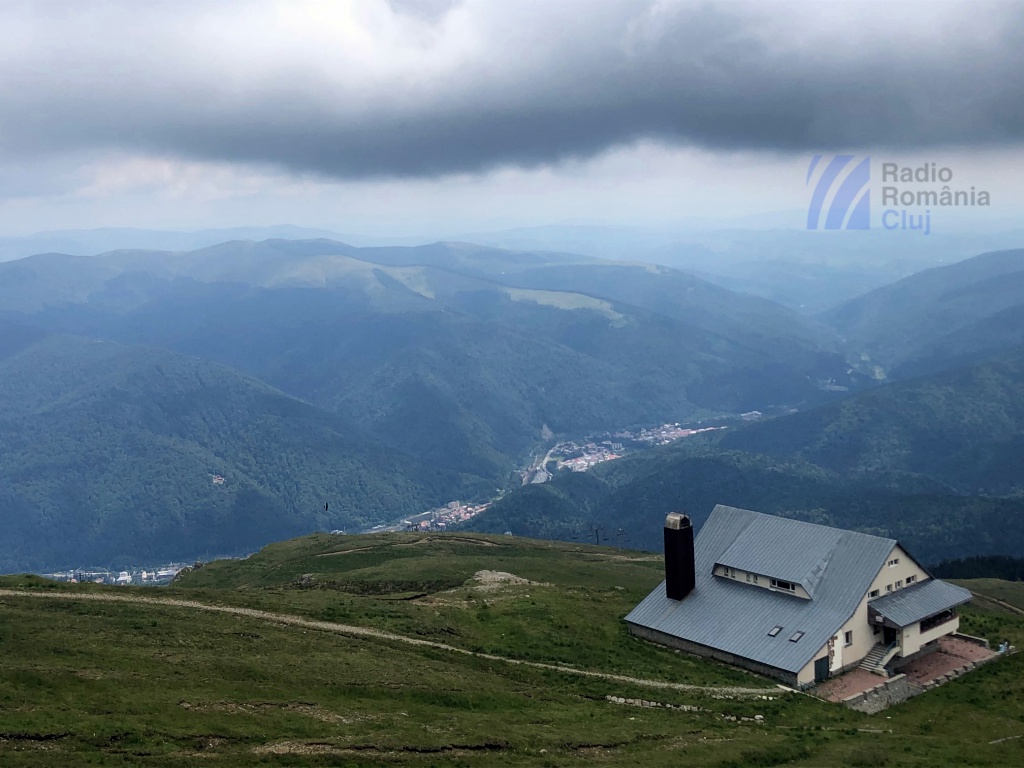 ANM: Urmează două zile de ploi însoțite de vijelii puternice!