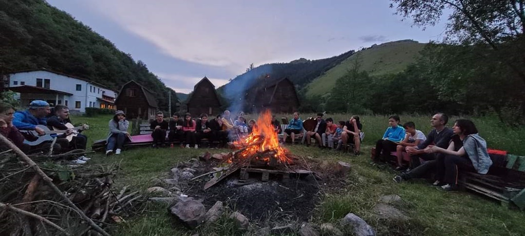 Tabără de sporturi montane pentru elevii Liceului Special pentru Deficienți de Vedere