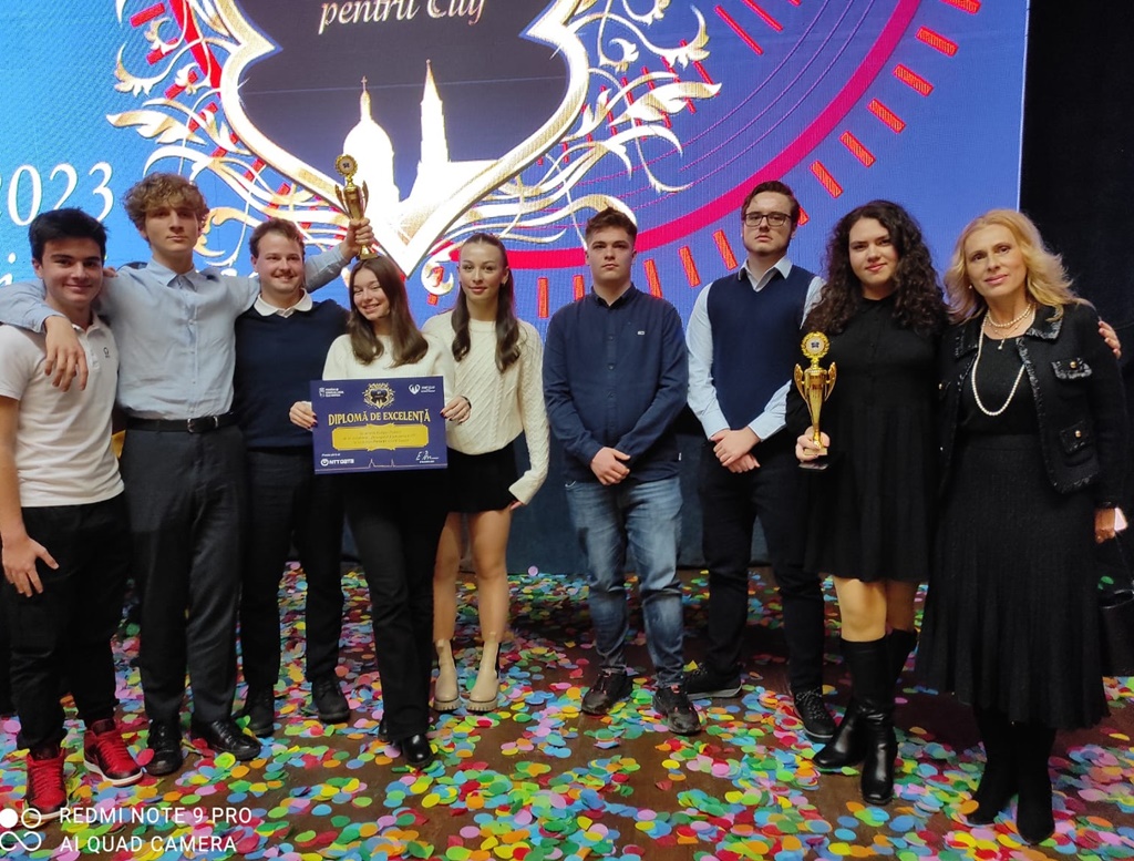 Aplicații dezvoltate de elevi, premiate la Gala „10 pentru Cluj” [VIDEO]