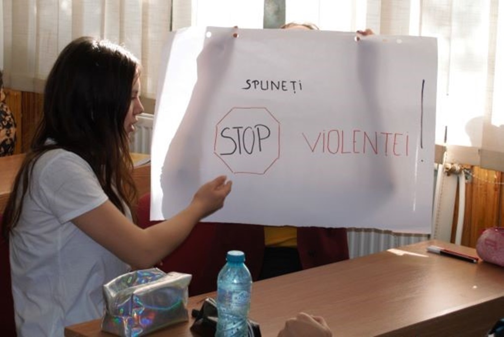 Și mai multe acțiuni de combatere a violenței în școli, în perioada 2024-2025