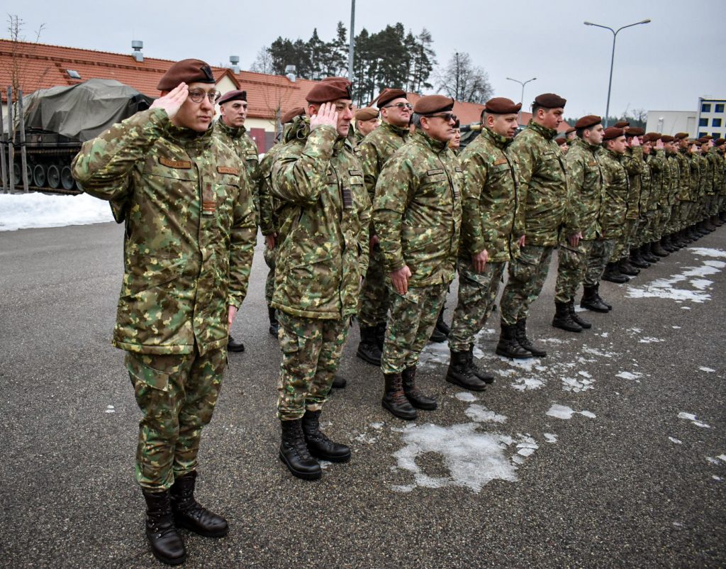 Ministerul Apărării Naţionale recrutează 5.000 de soldați gradați profesioniști