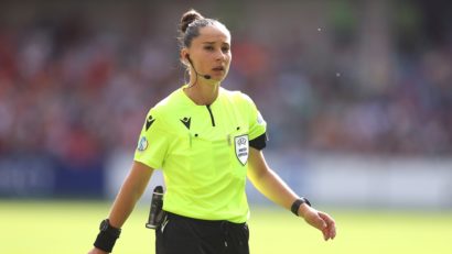 Semifinală din Liga Campionilor la fotbal feminin, arbitrată de o româncă