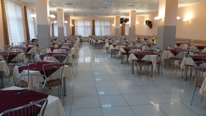 Tavanul unui restaurant din Băile 1 Mai a căzut