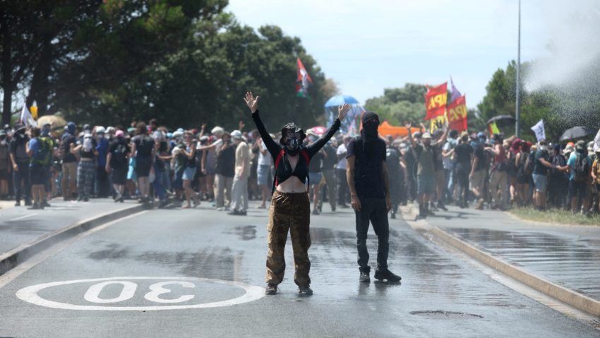 demonstratii in franta