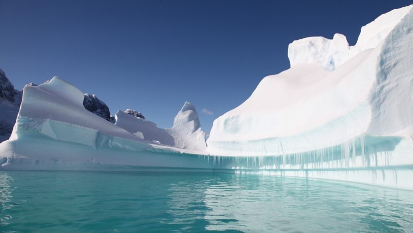 Temperaturi cu mai mult de 3°C peste cele obișnuite, în Antarctica