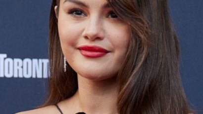 Selena Gomez își împărtășește tristețea față de „poporul ei atacat”