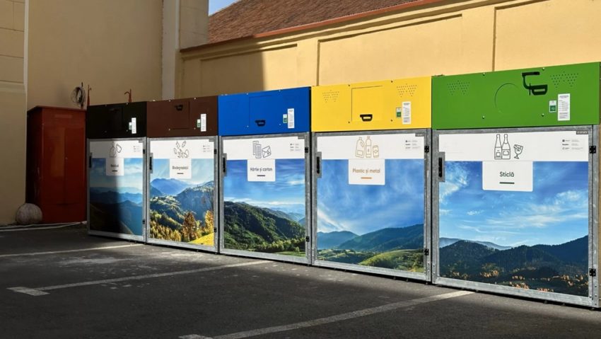 Se instalează primele insule ecologice digitalizate