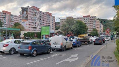 Autoritățile cer studenților să nu vină cu mașinile personale la Cluj