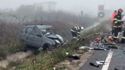 Grav accident de circulație! Două persoane au murit | FOTO