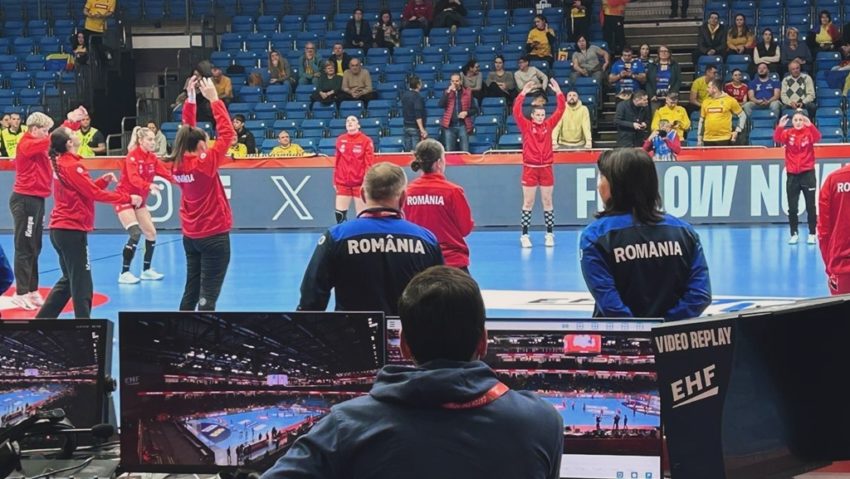 România s-a calificat în grupele principale ale CE la handbal feminin