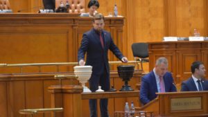 Senatul şi Camera Deputaţilor îşi aleg președinții | UPDATE