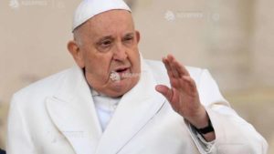 Papa Francisc – Libertatea jurnaliştilor sporeşte libertatea noastră a tuturor