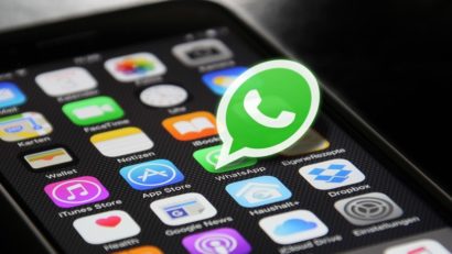 O nouă metodă de înșelăciune în online: mesaje trimise pe WhatsApp